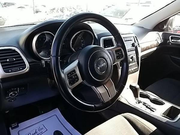 2013 Jeep Grand Cherokee 4WD 4dr Laredo - - by dealer for sale in Yorkville, NY – photo 3