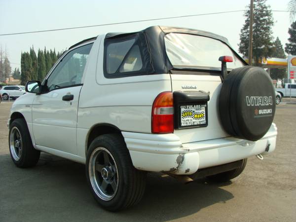 1999 SUZUKI VITARA JS CONVERTIBLE 4 CYLINDERS AUTOMATIC LOW MILES -... for sale in Tulare, CA – photo 3