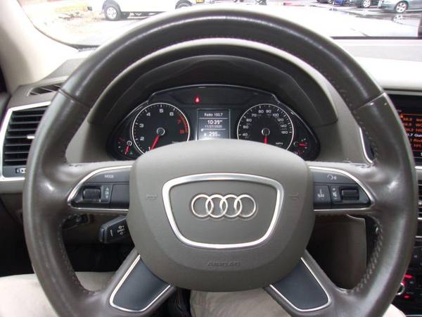 2013 Audi Q5 2.0T quattro Premium Plus AWD 4dr SUV WE CAN FINANCE... for sale in Londonderry, NH – photo 9