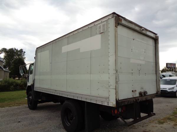 2005 STERLING SC8000 CARGO MAIL TRUCK! ALLISON TRANS, ONLY 73K MILES!! for sale in Palmyra, PA – photo 8