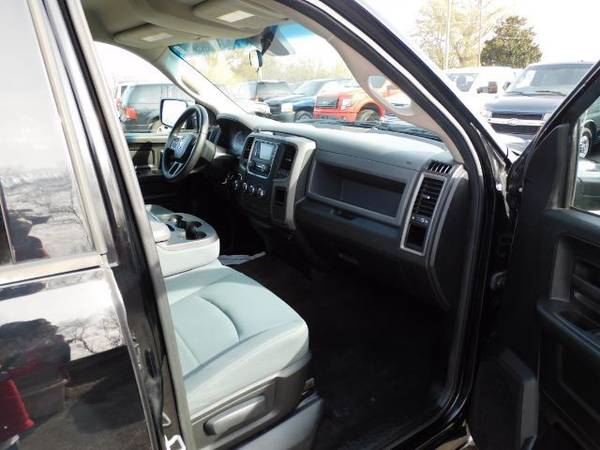Dodge Ram 4wd Crew Cab Tradesman Used Automatic Pickup Truck 4dr V6 for sale in Jacksonville, NC – photo 14