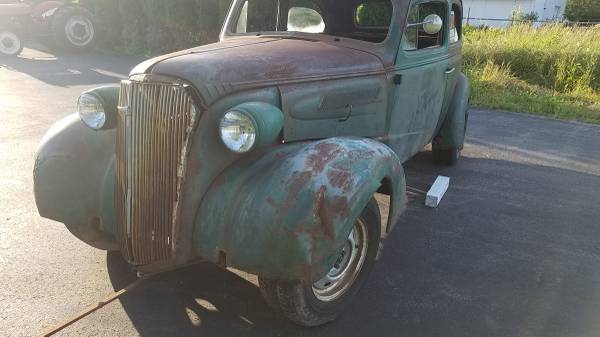 1937 Chevy Deluxe roller (complete) for sale in De Pere, WI – photo 8