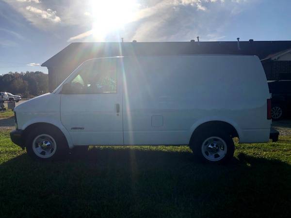 2001 Chevrolet Astro Cargo Van 111.2" WB RWD - cars & trucks - by... for sale in Greensboro, NC – photo 7