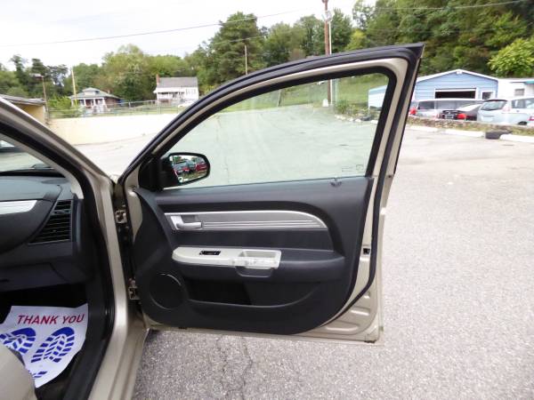 2009 Chrysler Sebring Sedan LX*RUNS LIKE A CHAMP*CLEAN TITLE*RELIABLE* for sale in Roanoke, VA – photo 12