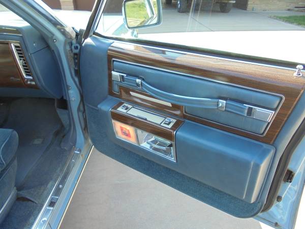 1977 Cadillac Fleetwood Limo - - by dealer - vehicle for sale in Wichita, KS – photo 9