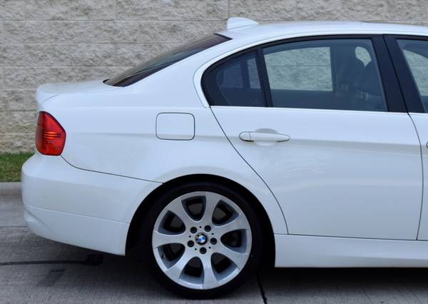 Alpine White 2006 BMW 330i - Black Leather - Sport Package for sale in Raleigh, NC – photo 22