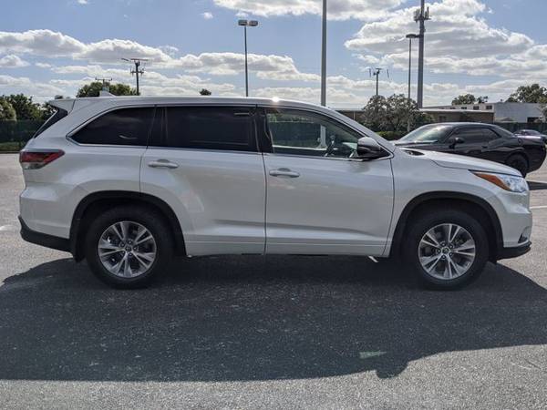 2016 Toyota Highlander LE Plus AWD All Wheel Drive SKU:GS225830 -... for sale in Fort Myers, FL – photo 5