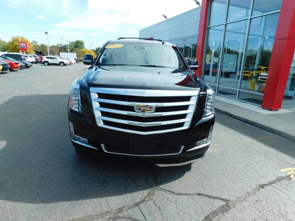 2017 CADILLAC ESCALADE LUXURY**LIKE NEW**MUST SEE**FINANCING... for sale in redford, MI – photo 2