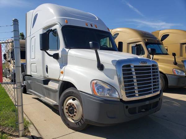 2015 Freightliner Cascadia SKU:2707G for sale in Tallahassee, FL