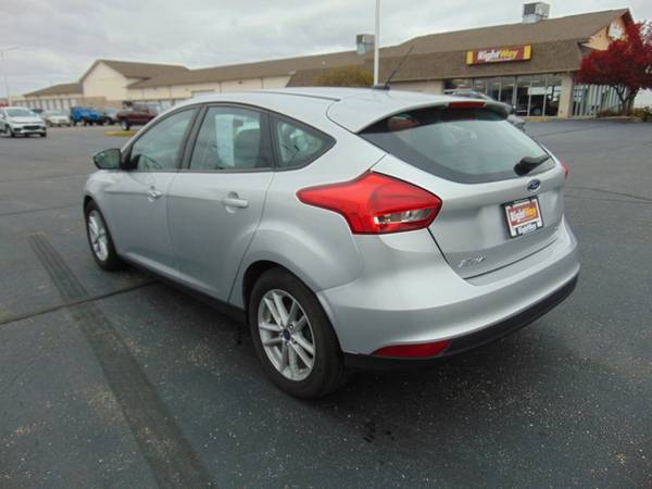 2018 Ford Focus SE - cars & trucks - by dealer - vehicle automotive... for sale in Elkhart, IN – photo 3