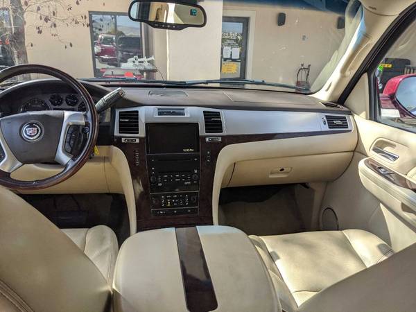 2007 Cadillac Escalade ESV, AWD, Leather, Sunroof, DVD, ***SALE*** -... for sale in MONTROSE, CO – photo 21