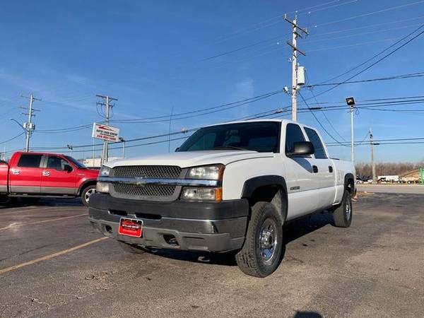 2004 Chevrolet Silverado 2500 HD Crew Cab - - by for sale in Palatine, WI – photo 2