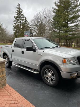 2005 FORD F150 4wd FX4 runs great $5800 - cars & trucks - by owner -... for sale in Libertyville, IL – photo 2