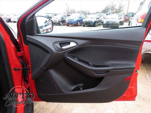 2015 Ford Focus SE - Seth Wadley Auto Connection for sale in Pauls Valley, OK – photo 13