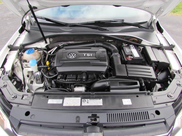 2014 Volkswagen Passat 1.8T SE w/ Navigation - CLEAN! - cars &... for sale in Jenison, MI – photo 12