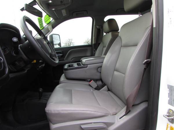 2017 Chevrolet Silverado 3500HD Crew Cab Dually 4WD - Duramax... for sale in Billings, MT – photo 12