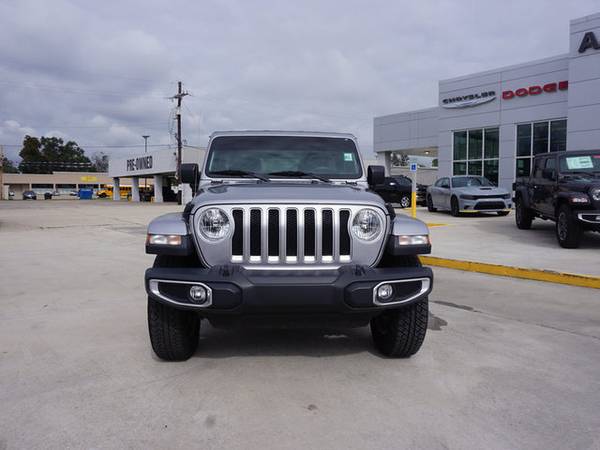 2018 Jeep Wrangler Unlimited Sahara 4WD - cars & trucks - by dealer... for sale in Plaquemine, LA – photo 2
