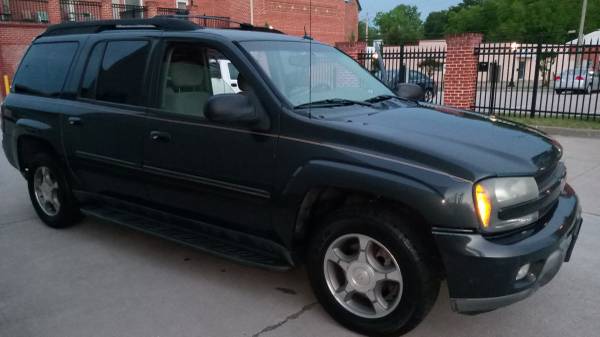 2005 Chevy Trailblazer Ext w/3rd row seat 4x4 tow package for sale in Prince George, VA