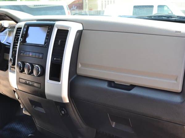 2011 Dodge Ram 2500 SLT 4WD - cars & trucks - by dealer - vehicle... for sale in Wichita, KS – photo 17
