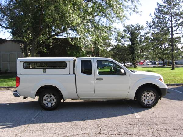***14 Frontier king cab, 82k mi, side entry contractor shell, 2wd *** for sale in Ballwin, MO