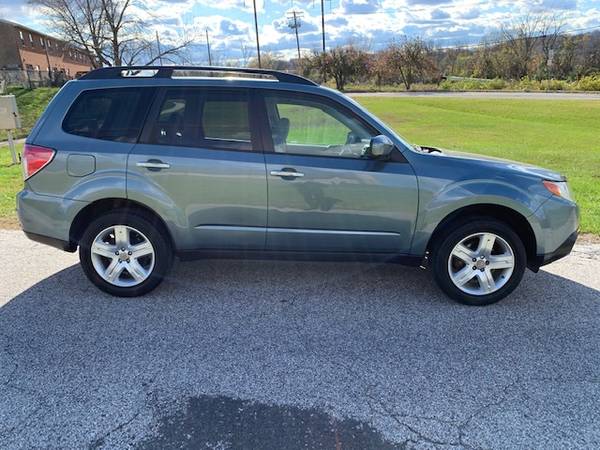 2010 SUBARU FORESTER 2.5X PREMIUM AWD FULLY SERVICED LOW MILES -... for sale in Halethorpe, MD – photo 8