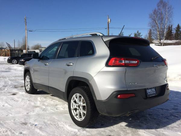 2016 Jeep Cherokee Latitude 4x4 - - by dealer for sale in Anchorage, AK – photo 6