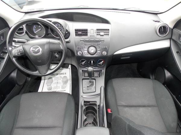 2012 Mazda3 I Sport ( low mileage, clean, good on gas) - cars & for sale in Carlisle, PA – photo 11