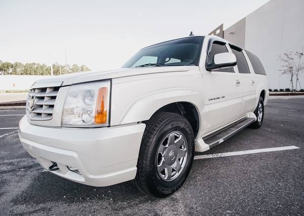 2006 Cadillac Escalade ESV AWD Super Clean Southern No Salt - cars &... for sale in Tallahassee, FL – photo 12