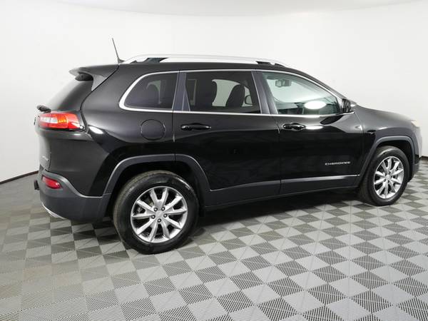 2017 Jeep Cherokee - cars & trucks - by dealer - vehicle automotive... for sale in Inver Grove Heights, MN – photo 8
