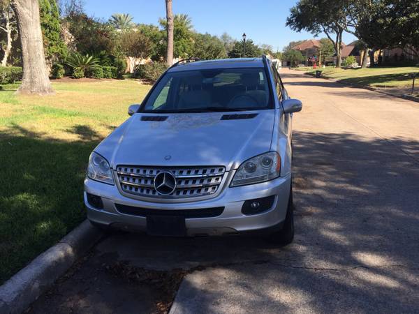 2006 Mercedes Benz ML500 SUV 4 Matic. Nice Clean Reliable. Must See... for sale in Sugar Land, TX – photo 6