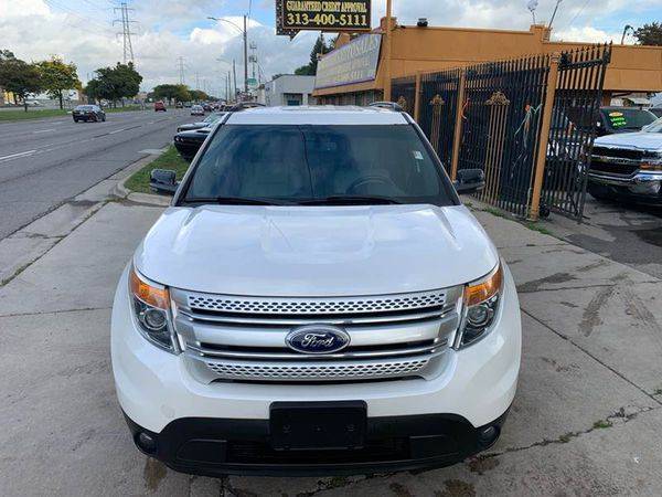2011 Ford Explorer XLT AWD 4dr SUV FREE CARFAX, 2YR WARRANTY WITH... for sale in Detroit, MI – photo 6