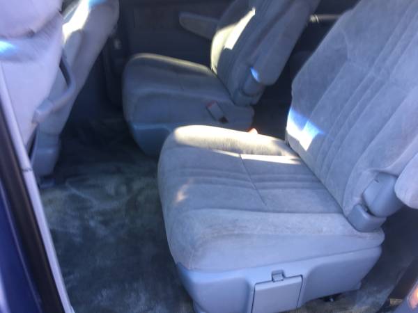 TOYOTA SIENNA LOW MILES - cars & trucks - by owner - vehicle... for sale in Crystal Lake, IL – photo 8