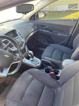 Nice 2012 Chevy Cruze - cars & trucks - by owner - vehicle... for sale in Fond Du Lac, WI – photo 4