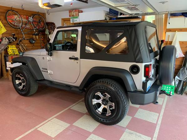 2011 Jeep Wrangler, 11,000 actual miles - cars & trucks - by owner -... for sale in Marion, IL – photo 2
