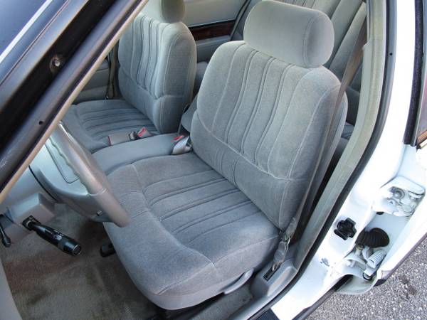 1997 BUICK LESABRE CUSTOM **LOW MILES**SUPER CLEAN**TURN-KEY READY**... for sale in Hickory, NC – photo 11
