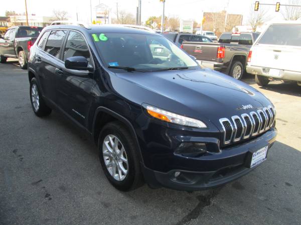 2016 jeep cherokee ltd 4cl 4wd great on gas - - by for sale in East Providence, RI – photo 7