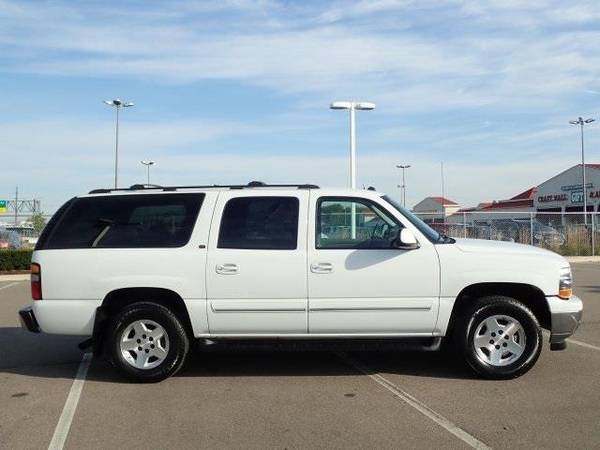 2005 Chevrolet Suburban 1500 SUV LT (Summit White) GUARANTEED for sale in Sterling Heights, MI – photo 9