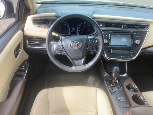 2018 Toyota Avalon Electric Hybrid XLE Premium Sedan for sale in Vancouver, OR – photo 12