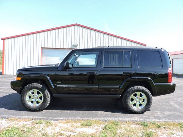 2007 Jeep Commander 4WD 4dr Sport for sale in Hartford, WI – photo 2