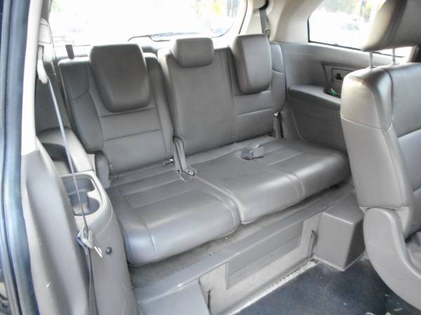 2013 Honda Odyssey Handicap Accessible Van! - cars & trucks - by... for sale in Grand Forks, ND – photo 12