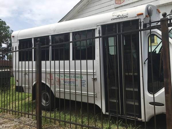 Bus For Sale - Great Price - cars & trucks - by owner - vehicle... for sale in Memphis, TN – photo 2
