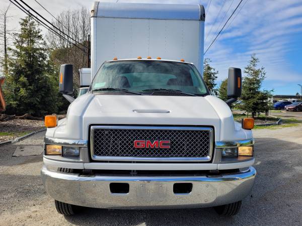 2005 GMC 4500 Box Truck 18 foot with Lift Gate - - by for sale in Medford, OR – photo 2