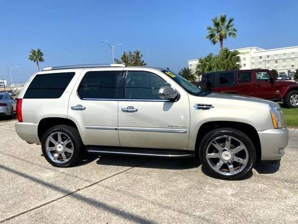 2013 Cadillac Escalade Luxury - EVERYBODY RIDES!!! - cars & trucks -... for sale in Metairie, LA – photo 3
