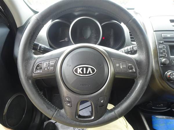 2012 Kia Soul +, COLD A/C, AUTO, CLEAN, MUST SEE - cars & trucks -... for sale in Houston, TX – photo 16