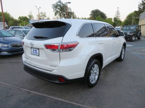 2014 Toyota Highlander LE Plus AWD 4dr SUV - - by for sale in Sacramento , CA – photo 3