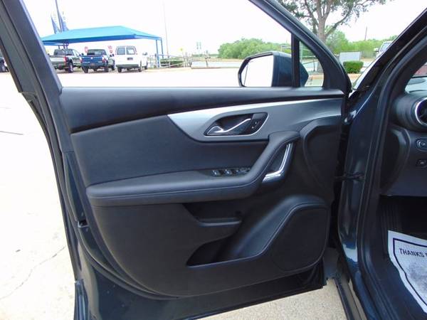 2020 Chevy Blazer LT AWD ( Mileage: 16, 331! - - by for sale in Devine, TX – photo 5