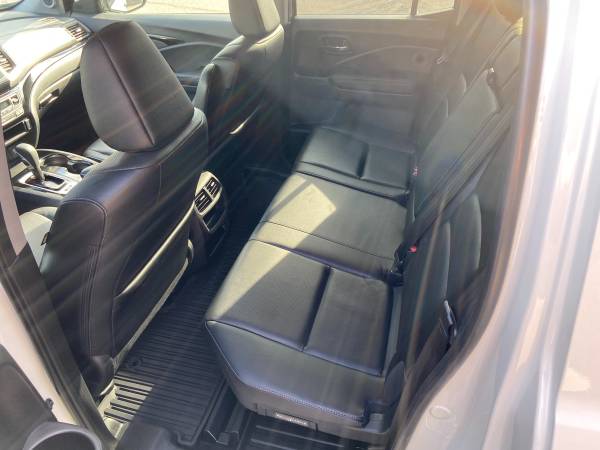 2019 Honda Ridgeline RTL-E AWD 42xxx Miles 26 MPG Warranty - cars & for sale in Circle Pines, MN – photo 13