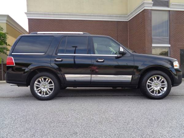 2007 Lincoln Navigator 130, 000 Miles - - by dealer for sale in Greenville, SC – photo 4