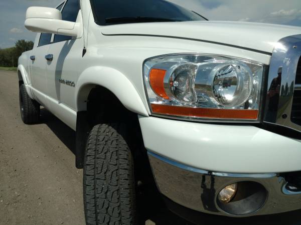 06 Ram 2500 Turbo Cummins Well Maintained. Crew MEGA CAB! for sale in Fargo, ND – photo 14