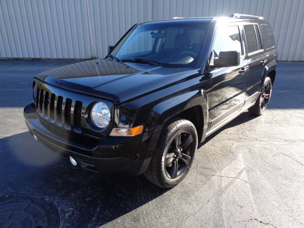 2015 Jeep Patriot Altitude, ALL NEW TIRES!, only 50K miles! for sale in Lansing, MO – photo 2